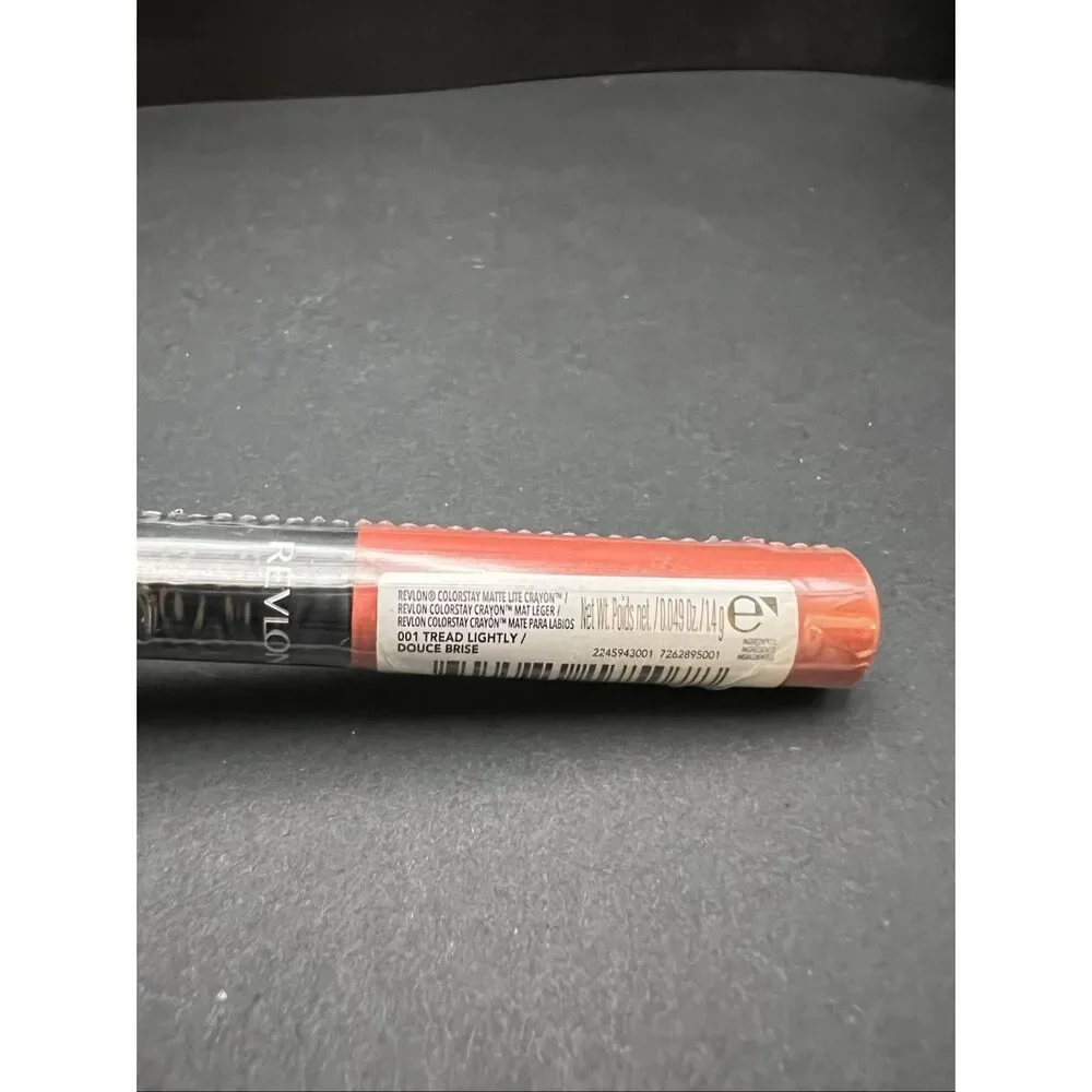 New Sealed Revlon Colorstay Matte Lite Crayon 001 Tread Lightly